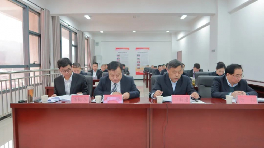 踏平坎坷成大道 實(shí)干奮斗鑄輝煌！陜西銀礦召開(kāi)六屆一次職工代表...